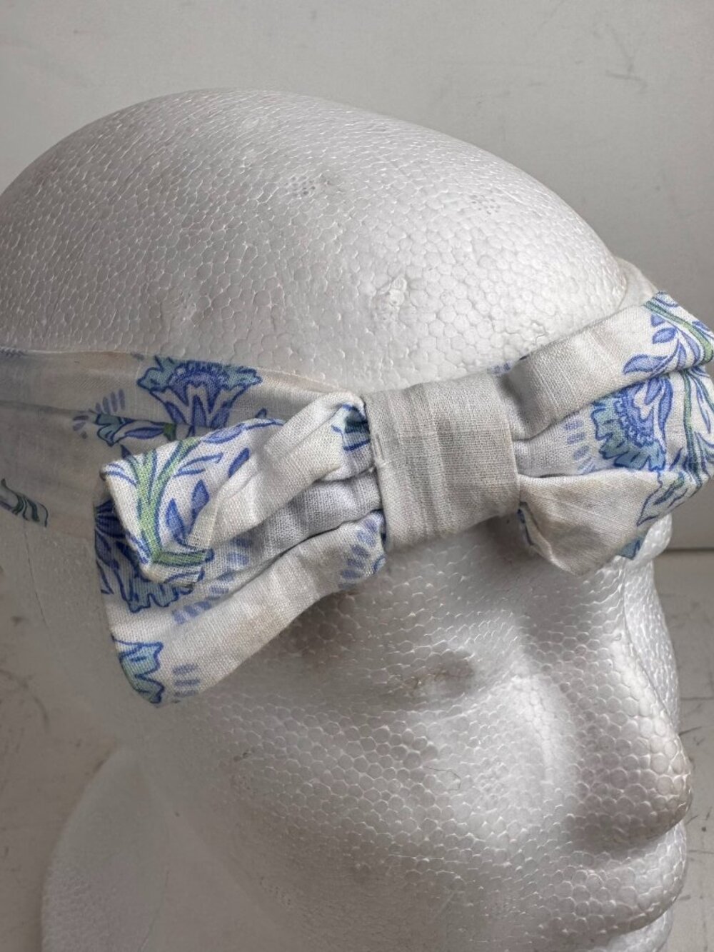 Aman Exports Floral Bow Headband Blue White Block Print Elastic Hairband